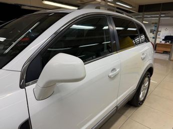 Vauxhall Antara 2.2 CDTi Exclusiv 2WD Euro 5 (s/s) 5dr