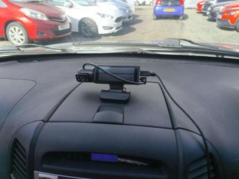Hyundai Santa Fe 2.2 CRTD CDX Auto 4WD Euro 3 5dr (5 seat)