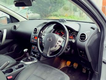 Nissan Qashqai 1.6 Acenta 2WD Euro 5 (s/s) 5dr