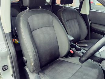 Nissan Qashqai 1.6 Acenta 2WD Euro 5 (s/s) 5dr