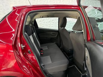 Toyota Yaris 1.5 VVT-h Icon Tech E-CVT Euro 6 (s/s) 5dr