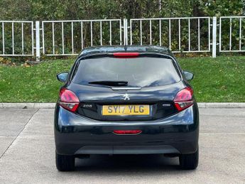 Peugeot 208 1.2 PureTech Black Edition Euro 6 3dr