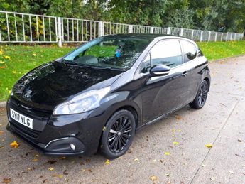 Peugeot 208 1.2 PureTech Black Edition Euro 6 3dr