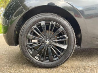 Peugeot 208 1.2 PureTech Black Edition Euro 6 3dr