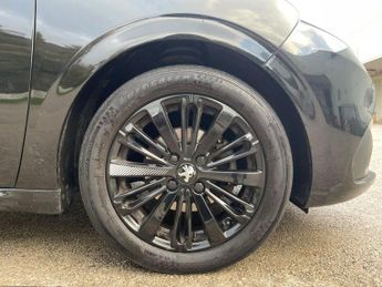 Peugeot 208 1.2 PureTech Black Edition Euro 6 3dr