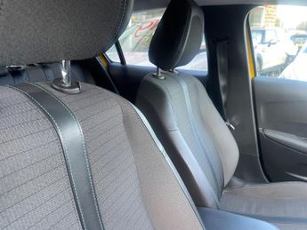 Peugeot 208 1.2 PureTech Allure Premium + EAT Euro 6 (s/s) 5dr