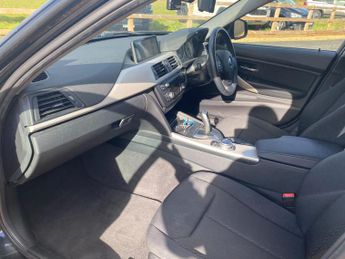 BMW 3 Series 2.0 320d SE Touring Auto Euro 5 (s/s) 5dr