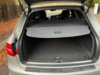 Audi A4 Avant 2.0 TDI S line Multitronic Euro 5 (s/s) 5dr