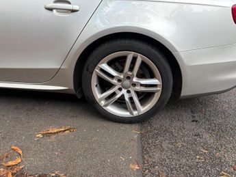 Audi A4 Avant 2.0 TDI S line Multitronic Euro 5 (s/s) 5dr