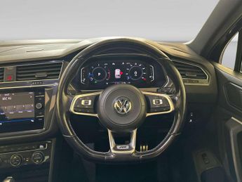 Volkswagen Tiguan 2.0 TDI R-Line Tech SUV 5dr Diesel DSG Euro 6 (s/s) (150 ps)