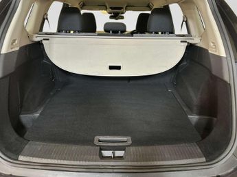 Nissan X-Trail 1.5 h e-POWER Acenta Premium SUV 5dr Petrol Hybrid Auto e-4ORCE 