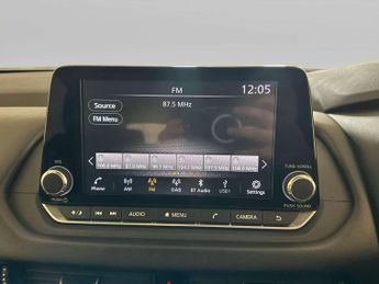 Nissan Qashqai 1.3 DIG-T MHEV Acenta Premium SUV 5dr Petrol Hybrid XTRON Euro 6