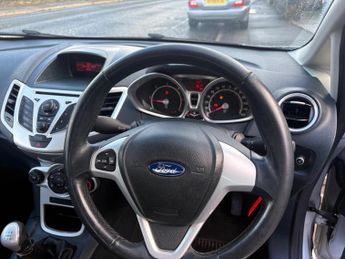 Ford Fiesta 1.6 TDCi ECOnetic DPF Zetec 5dr