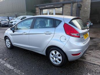 Ford Fiesta 1.6 TDCi ECOnetic DPF Zetec 5dr