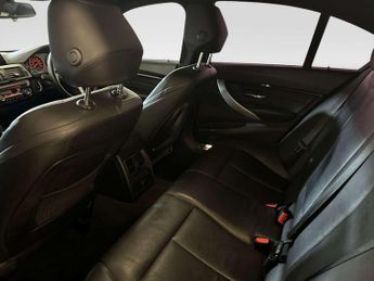 BMW 3 Series 2.0 330e 7.6kWh M Sport Saloon 4dr Petrol Plug-in Hybrid Auto Eu