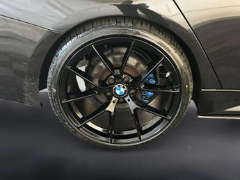 BMW 3 Series 2.0 330e 7.6kWh M Sport Saloon 4dr Petrol Plug-in Hybrid Auto Eu