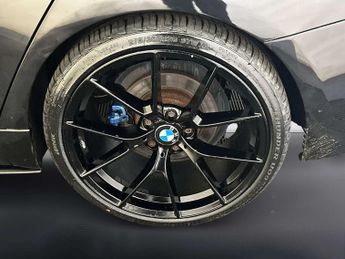 BMW 3 Series 2.0 330e 7.6kWh M Sport Saloon 4dr Petrol Plug-in Hybrid Auto Eu