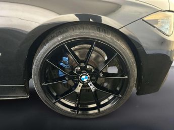 BMW 3 Series 2.0 330e 7.6kWh M Sport Saloon 4dr Petrol Plug-in Hybrid Auto Eu
