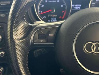 Audi TT RS 2.5 TFSI Coupe 3dr Petrol S Tronic quattro Euro 5 (340 ps)