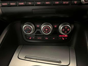 Audi TT RS 2.5 TFSI Coupe 3dr Petrol S Tronic quattro Euro 5 (340 ps)