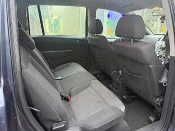 Vauxhall Zafira 1.9 CDTi Exclusiv Auto Euro 4 5dr