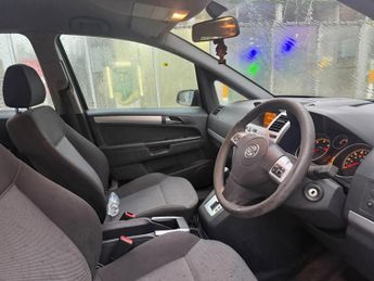 Vauxhall Zafira 1.9 CDTi Exclusiv Auto Euro 4 5dr