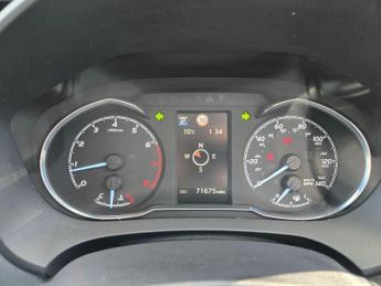 Toyota Yaris 1.5 VVT-i Icon Tech CVT Euro 6 5dr