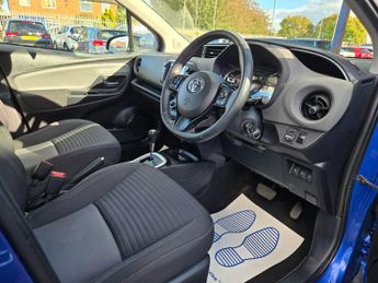 Toyota Yaris 1.5 VVT-i Icon Tech CVT Euro 6 5dr