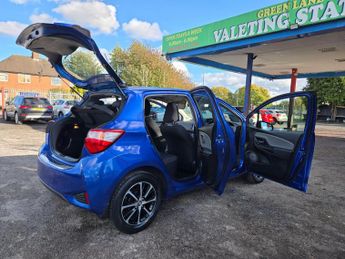 Toyota Yaris 1.5 VVT-i Icon Tech CVT Euro 6 5dr