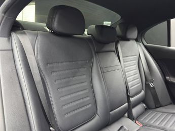 Mercedes-Benz C Class 2.0 C300e 25.4kWh AMG Line G-Tronic+ Euro 6 (s/s) 4dr