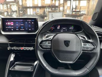 Peugeot 2008 1.2 PureTech Allure EAT Euro 6 (s/s) 5dr