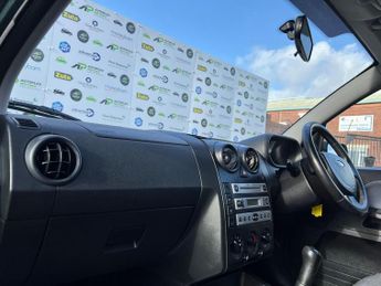 Ford Fusion 1.4 2 Durashift EST 5dr