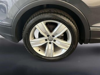 Volkswagen Tiguan 1.5 TSI EVO Match SUV 5dr Petrol DSG Euro 6 (s/s) (150 ps)