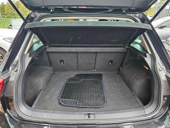 Volkswagen Tiguan 2.0 TDI BlueMotion Tech SE Navigation DSG 4Motion Euro 6 (s/s) 5
