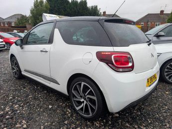 DS AUTOMOBILES DS 3 1.2 PureTech Connected Chic Euro 6 3dr