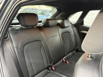 Audi Q3 2.0 TDI S line S Tronic quattro Euro 6 (s/s) 5dr (Nav)