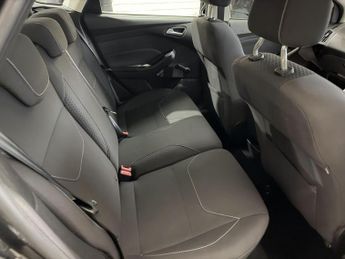 Ford Focus 1.0T EcoBoost Zetec Euro 6 (s/s) 5dr