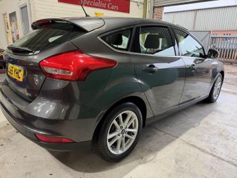 Ford Focus 1.0T EcoBoost Zetec Euro 6 (s/s) 5dr