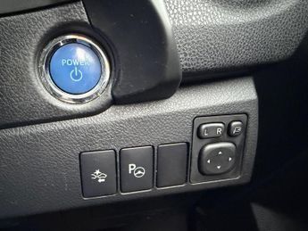 Toyota Auris 1.8 VVT-h Excel CVT Euro 6 (s/s) 5dr