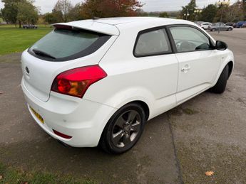 Kia ProCeed 1.4 Strike 3dr