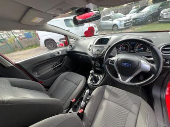 Ford Fiesta 1.0T EcoBoost Zetec Euro 5 (s/s) 5dr