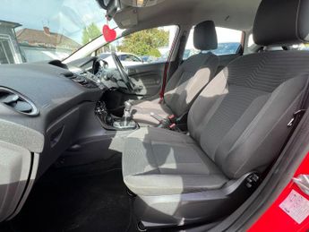Ford Fiesta 1.0T EcoBoost Zetec Euro 5 (s/s) 5dr