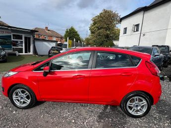 Ford Fiesta 1.0T EcoBoost Zetec Euro 5 (s/s) 5dr