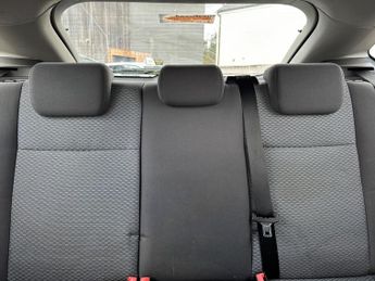 Ford Focus 1.4 LX 5dr