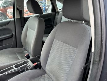 Ford Focus 1.4 LX 5dr
