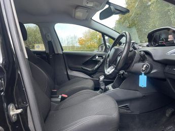 Peugeot 208 1.2 PureTech Allure Euro 6 5dr