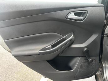 Ford Focus 1.5 TDCi Zetec Euro 6 (s/s) 5dr