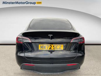 Tesla Model Y LONG RANGE AWD
