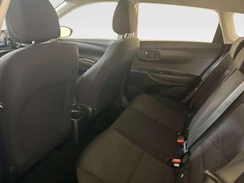 Hyundai BAYON 1.0 T-GDi MHEV SE Connect SUV 5dr Petrol Hybrid DCT Euro 6 (s/s)