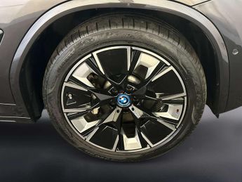 BMW iX3 80kWh M Sport Pro SUV 5dr Electric Auto (286 ps)